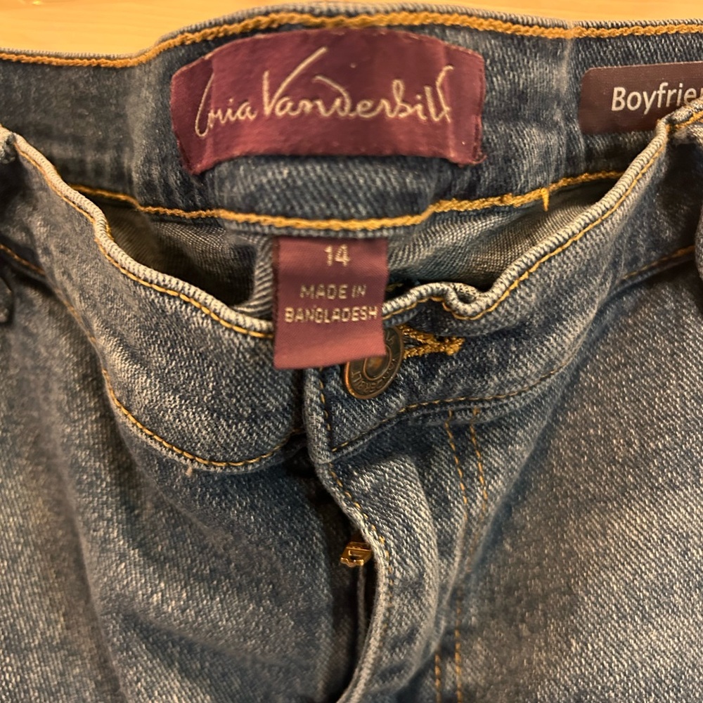 Gloria Vanderbilt Blue Boyfriend Jeans